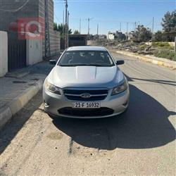 Ford Taurus
